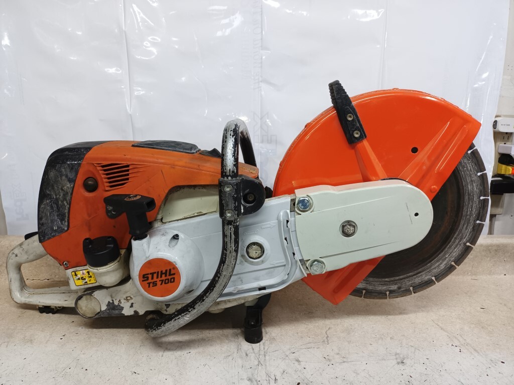 STIHL TS700 14inch Concrete Cut-Off Saw 