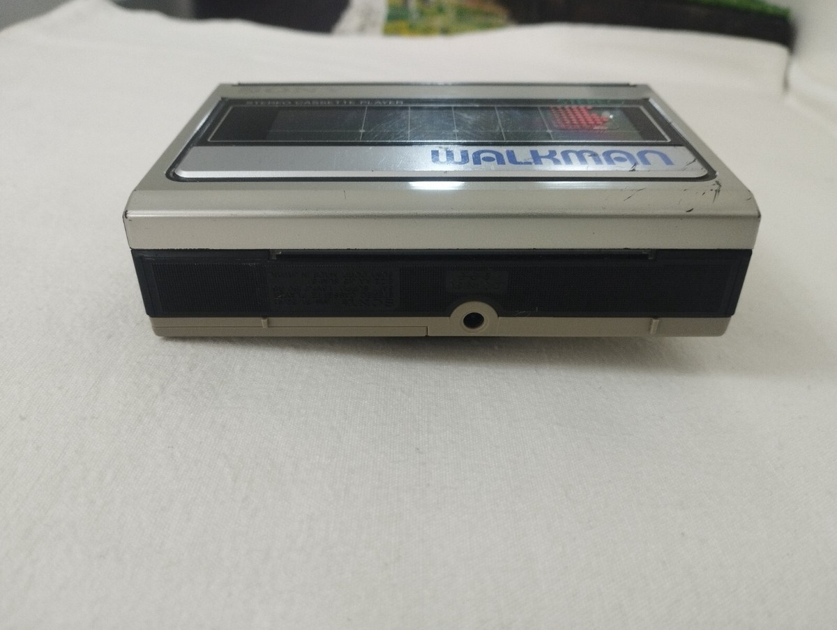 Vintage Sony WM-31 Walkman Cassette Player 80's | eBay