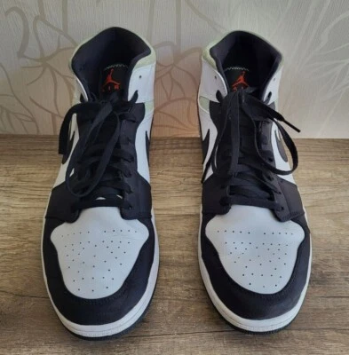 Nike Air Jordan 1 Mid SE