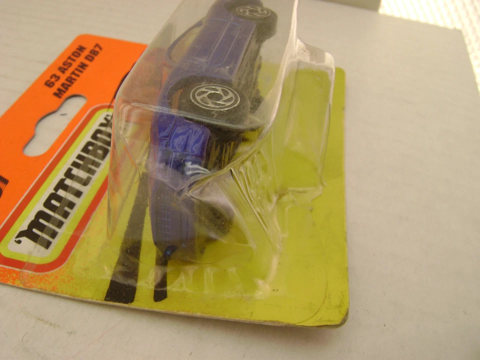 1993 MATCHBOX SUPERFAST 63 BLUE ASTON MARTIN DB-7 LAGONDA NEW ON CARD - Image 3 of 4