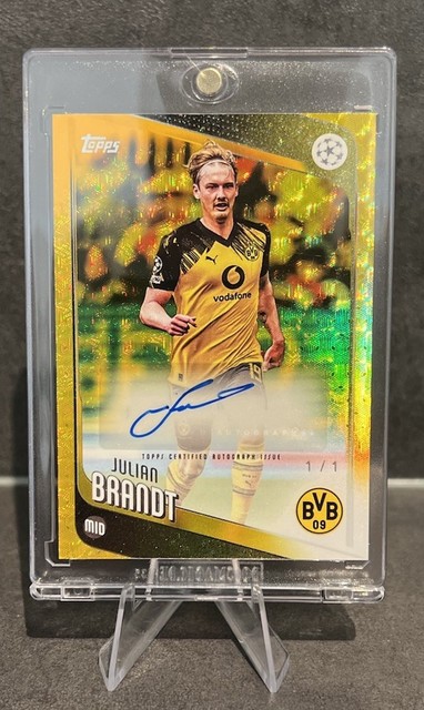 Julian Brandt 1/1 Autograph – Topps UCC 2025/26 – One of One – BVB – Foilfractor