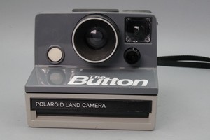 Polaroid “The Button” Instant Camera – Shutter Fires