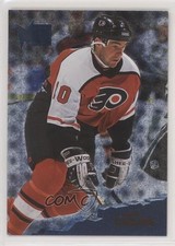 1995-96 Fleer Metal John LeClair #111 04dx