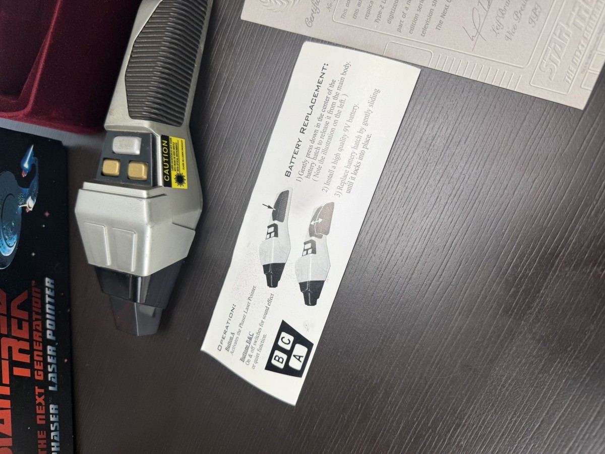 Star Trek Next Generation Phaser Laser Pointer 1996 Limited