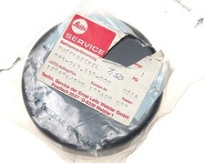 LEICA SCREW ON REAR CAMERA LENS CAP PLASTIC NEW MINT NR
