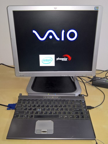 Sony PCG-6N2L Intel Core 2 Duo Laptop – Works, For Parts/Repairs - Picture 3 of 11