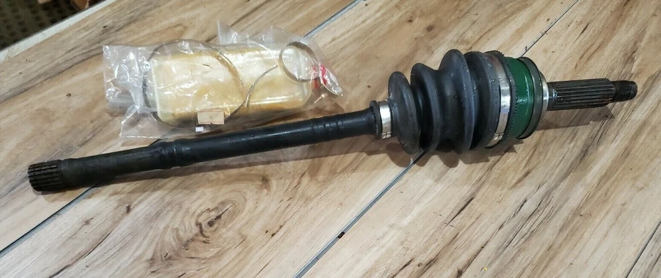 Nuevo de Lote Antiguo Conjunto de Eje CV Lado del Conductor Delantero Izquierdo GEO Metro Swif 92-94 AT Foto 3 de 4