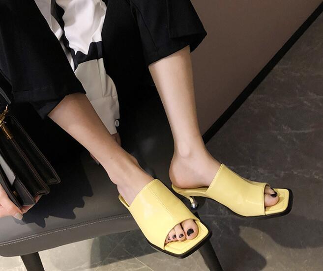 PANTOFOLA D’ORO Sandalo donna moda estate sexy punta aperta colore puro gattino tacchi medi