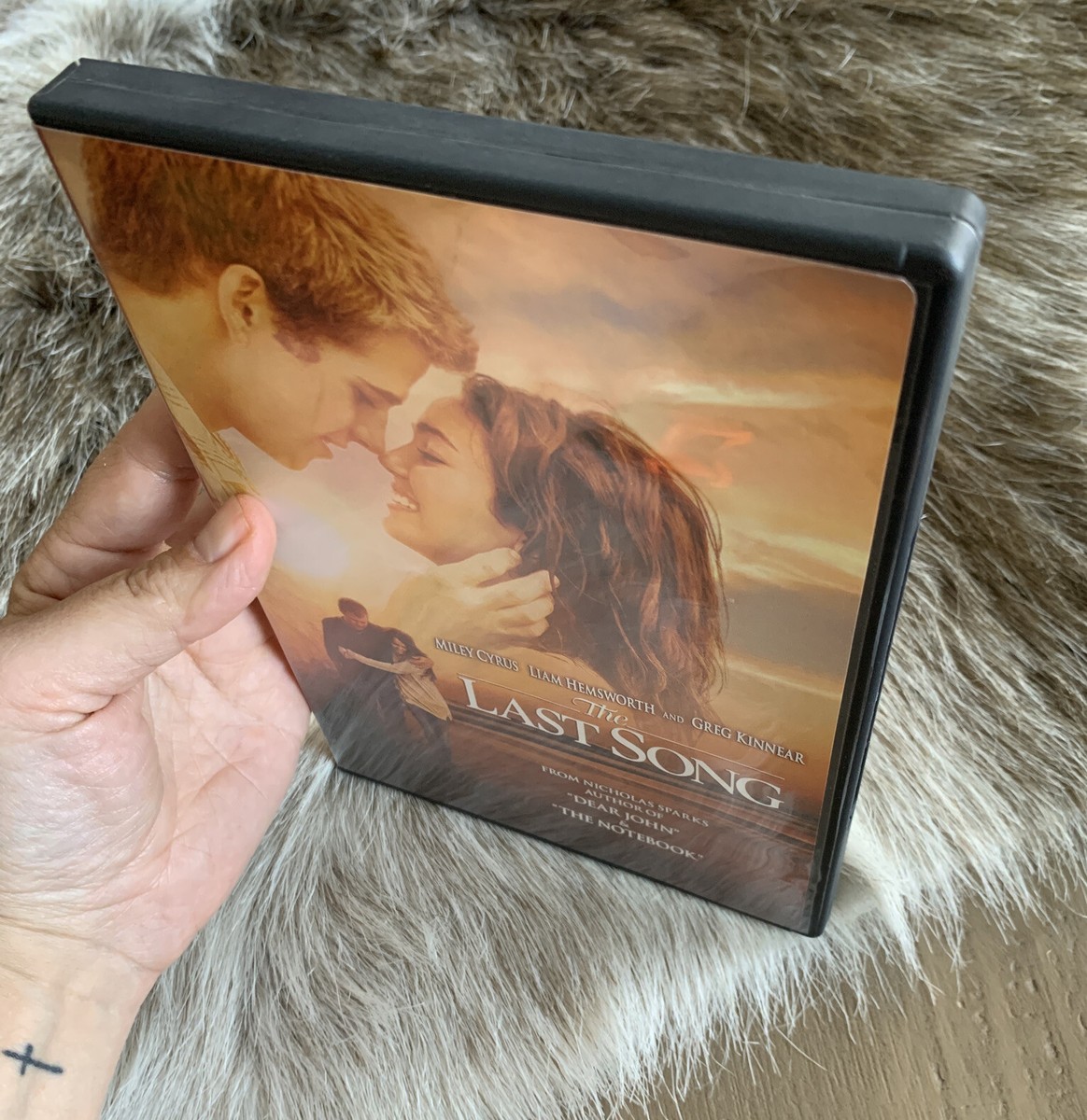 The Last Song DVD Miley Cyrus Liam Hemsworth Greg Kinnear