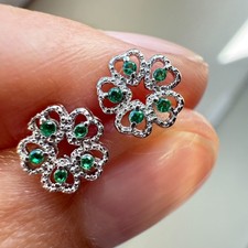 925 Sterling Silver Earrings 1mm Green Natural Emerald Gemstone Flower Stud Gift