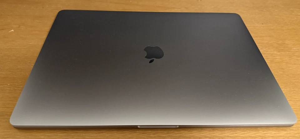 Apple MacBook Pro - 15 inch -Intel i7 - 16GB RAM 512GB SSD  LOGIC & PREMIERE PRO - Image 3 of 4