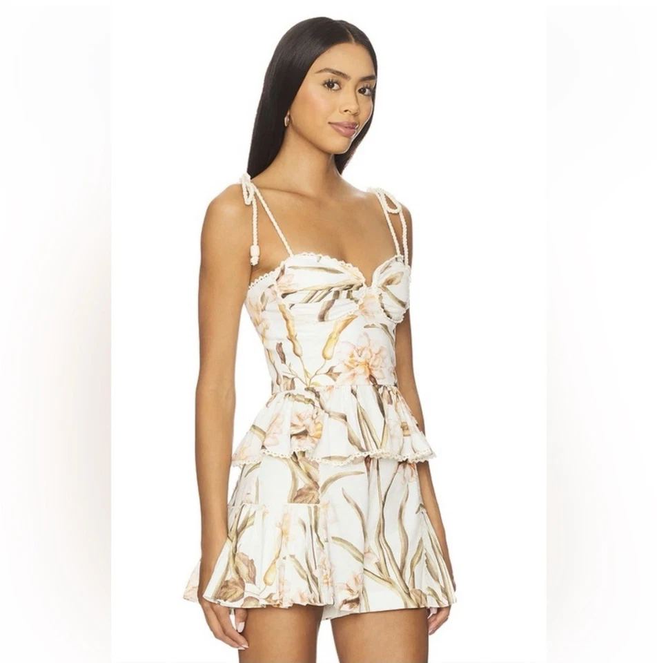 Novo com etiquetas PatBO x Revolve Botanic Retro Peplum Top em Off White - Imagem 2 de 4