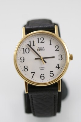 Timex Indiglo Herren Uhr Gold Edelstahl WR Schwarz Leder Armband Weiß Quartz