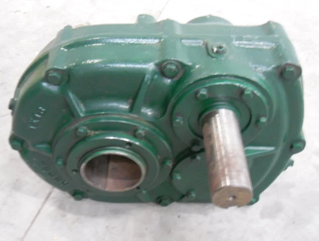 Industrial Gearboxes & Speed Reducers