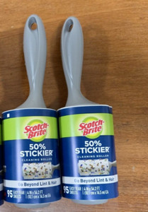 Scotch-Brite 50% Sticker Lint Rollers – 190 sheets in 2 rolls with handles