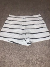 NEW Women’s Size 10 Nautica White Navy Striped Stretch Twill Shorts 5” Inseam