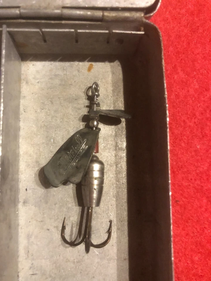 PÊCHE / ANCIENNE BOîTE LUXOR DOUBLE AVEC 7 CUILLERES (MITCHELL...) - Photo 4/4