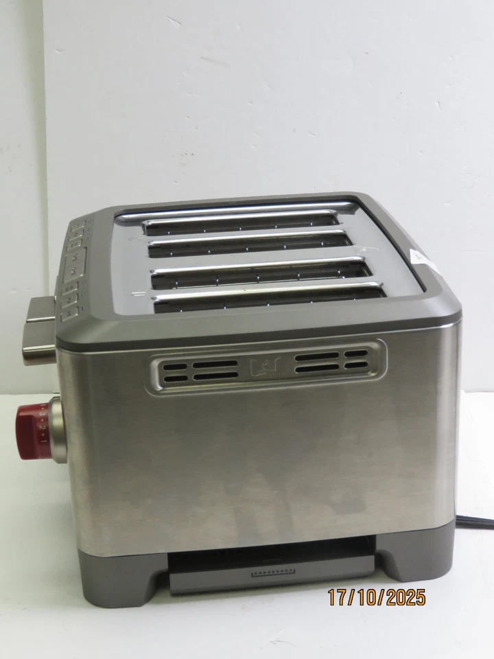 Wolf Gourmet Toaster - 4-Slice - Stainless Steel (WGTR154S-C) USED - Image 4 of 4
