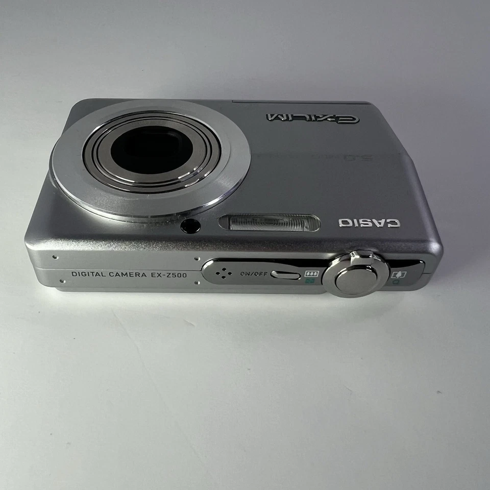 Casio Exilim EX-Z500 5MP Digital Camera Silver Zoom Tested Working With Battery - Image 4 of 4