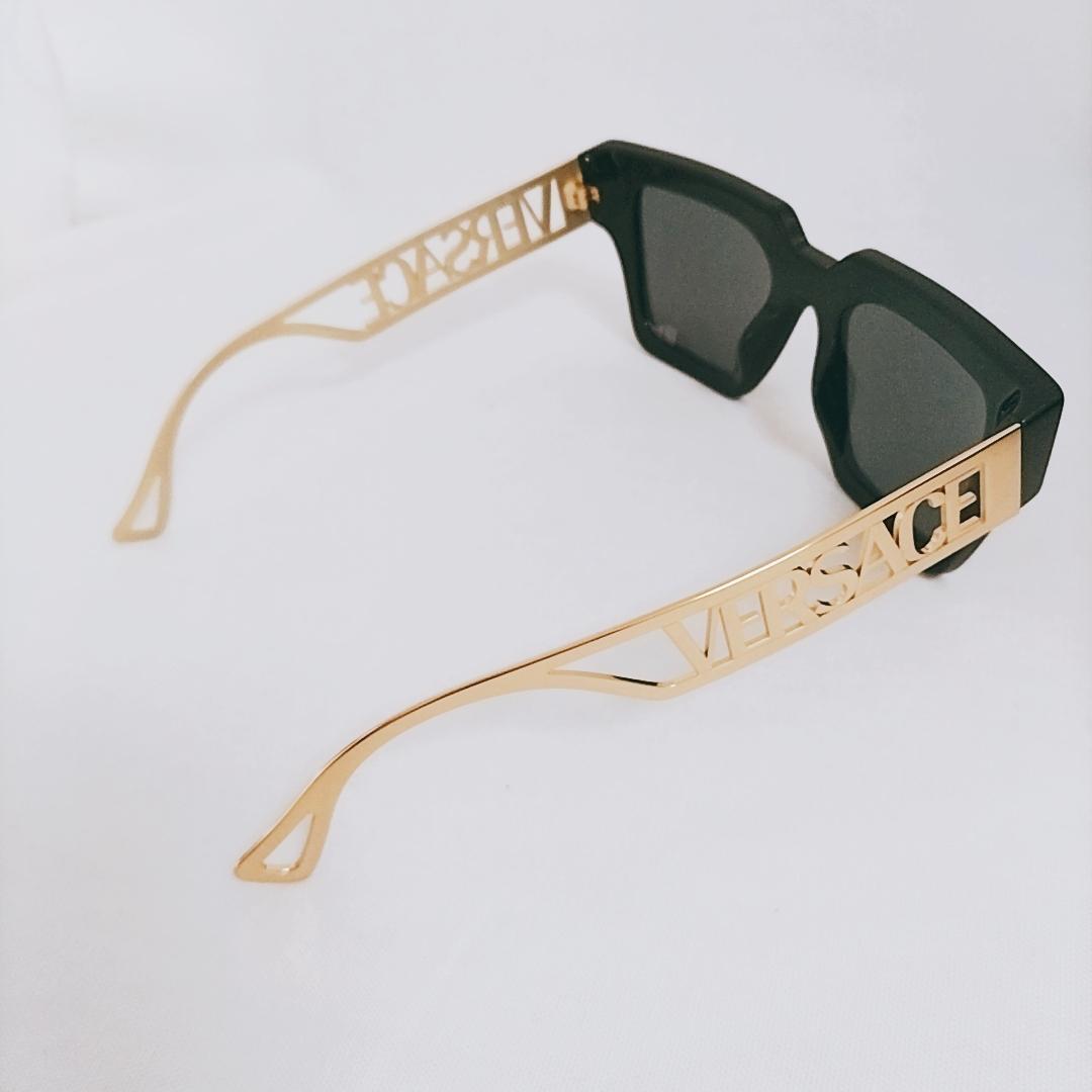 VERSACE デモレンズ 90sヴィンテージロゴ フレーム ユニセックス VERSACE 90S Vintage Logo Sunglasses Brand New Unused