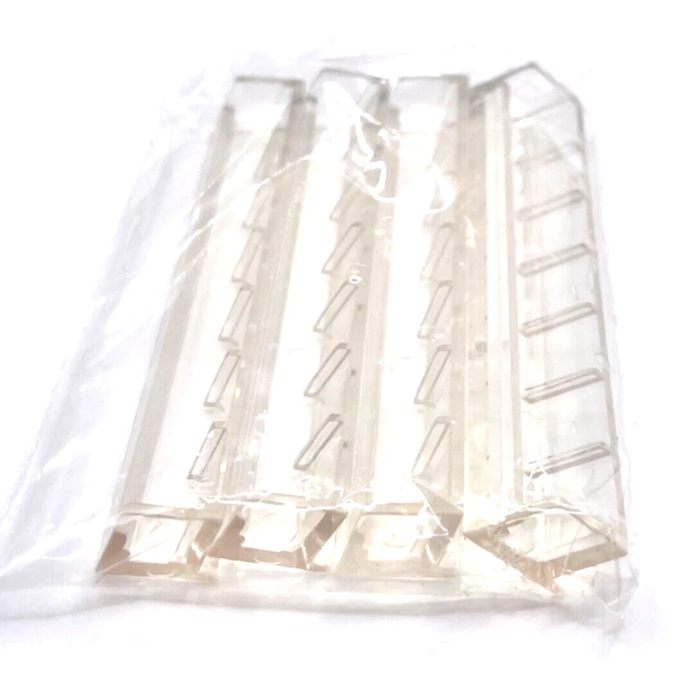 拼字旅行透明瓷砖架 4 件套字母夹游戏零件 — 第 3/4 张图片