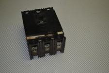 ONE USED Square D Thermal Magnetic Circuit Breaker FAL32040 40A