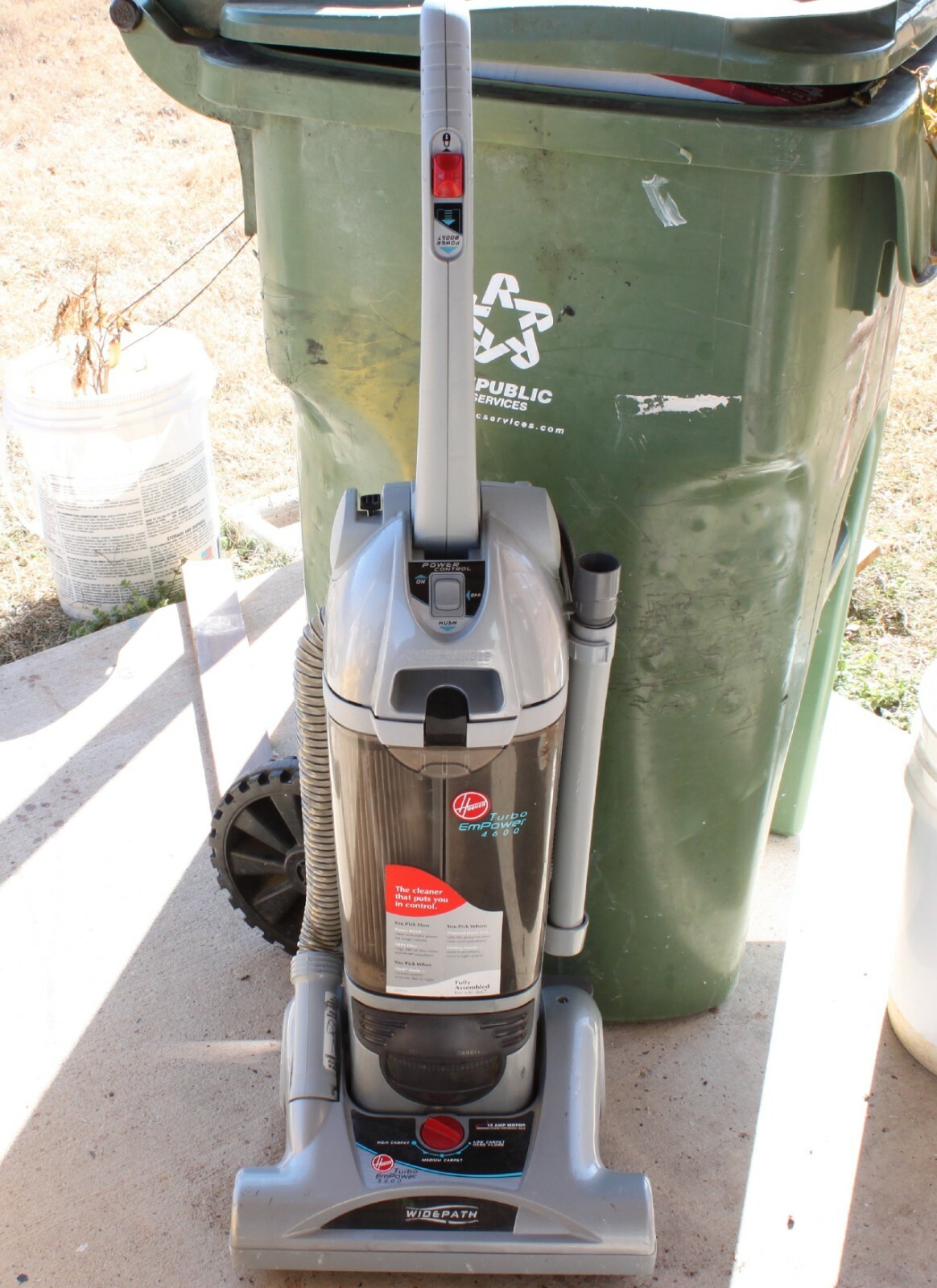 Hoover U5268900 TURBO EMPOWER 4600 UPRIGHT VACUUM CLEANER