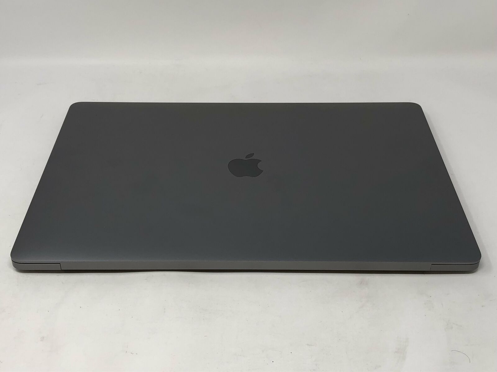 MacBook Pro 16-inch Space Gray 2019 2.3GHz i9 16GB 1TB AMD Radeon 