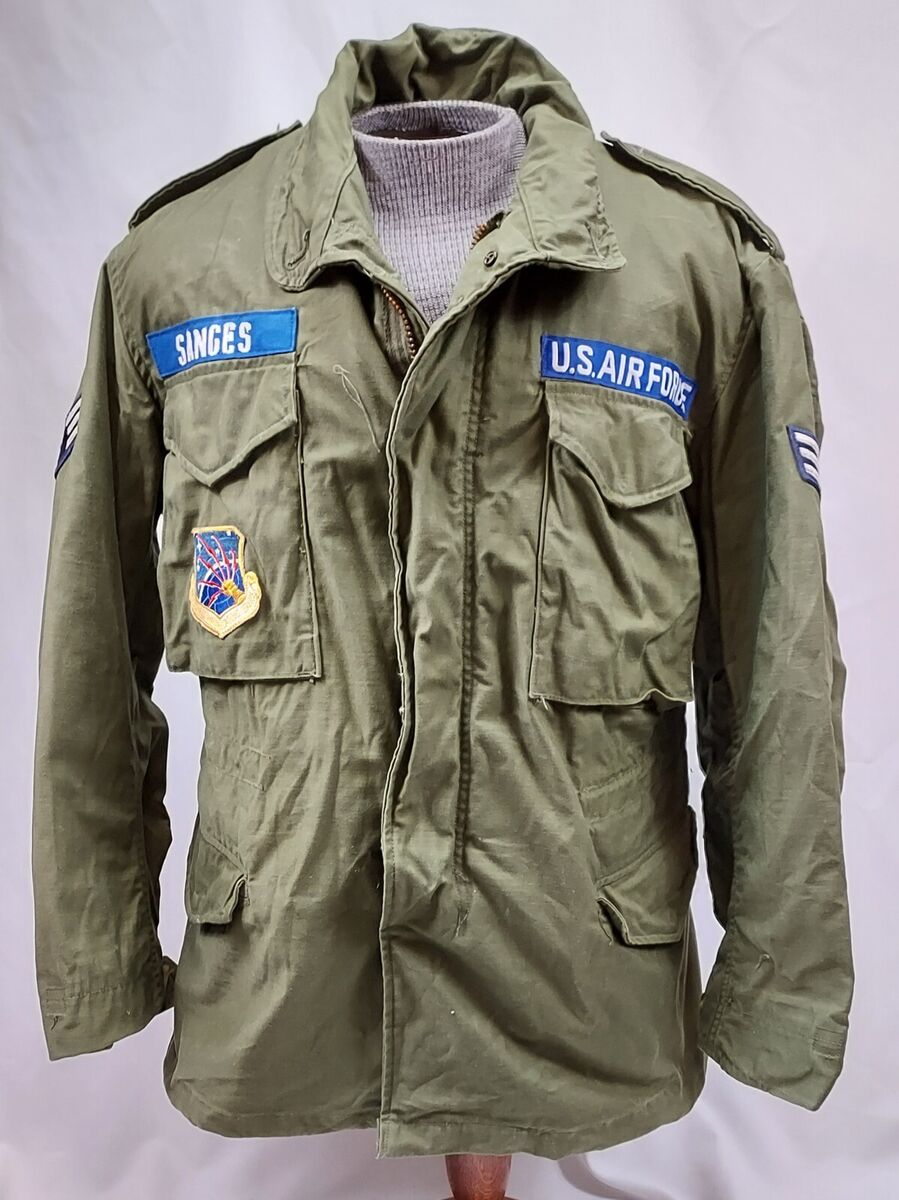 Vintage Vietnam War Era 1975 M65 Field Jacket OG107 Medium Vintage Vietnam War Era 1975 M65 Field Jacket OG107 Medium