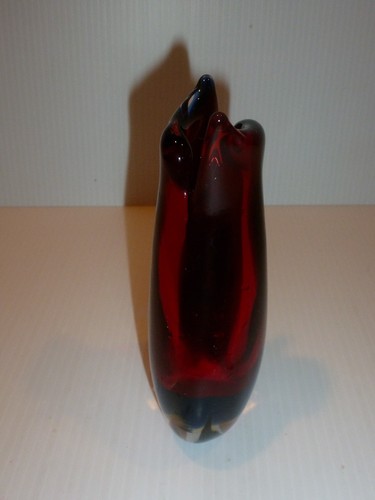 Stunning Michele Onesto Art Glass Small Vase, Reds and Blues - Picture 2 of 6
