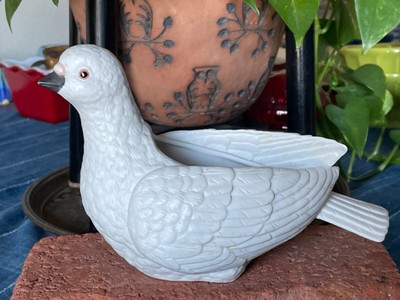 VINTAGE NEW NAPCO White Gray Love Dove Bird Planter Trinket Dish 3178