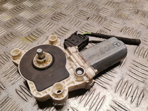 MERCEDES-BENZ C Coupe CL203 Front Right Door Window Control Motor 2118201742 - Picture 3 of 4