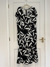Dress Size XXL 16 Stretch New With Tags Black & White New With Tags