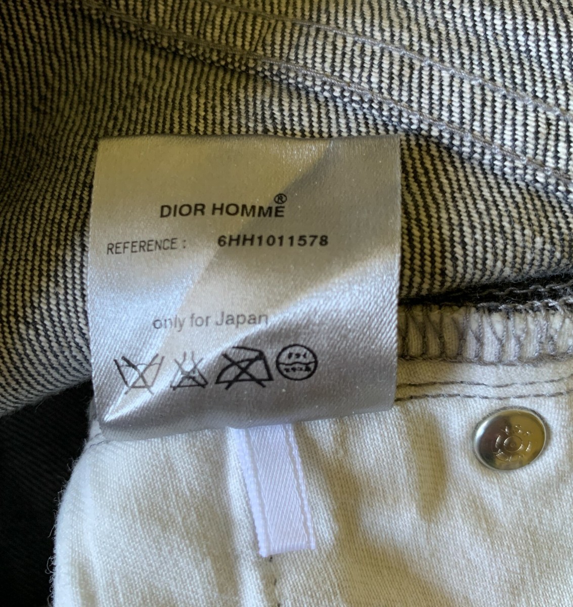 NWT Stunning Hedi Slimane's DIOR HOMME 19cm MIRROR JEANS NWT Stunning Hedi Slimane's DIOR HOMME 19cm MIRROR JEANS