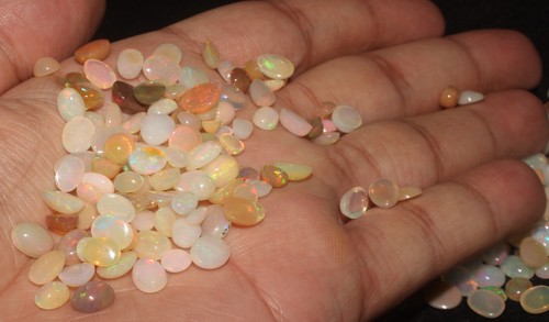 Lotto cabochon opale etiope forma mista opale di fuoco opale naturale pietra preziosa all'ingrosso - Foto 7 di 8