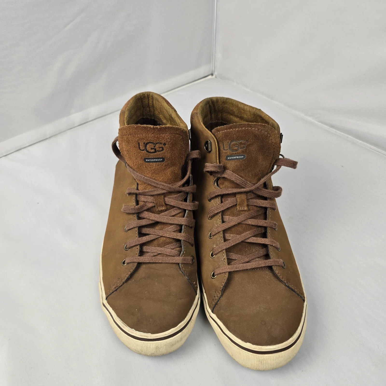 UGG Hoyt Waterproof High Top Sneakers Men's Size 11 Brown Leather Suede Boots
Opens in a new window