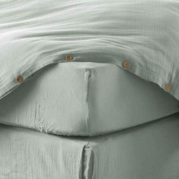 Drap housse 160x200 cm en gaze de coton eucalyptus pour des nuits sereines