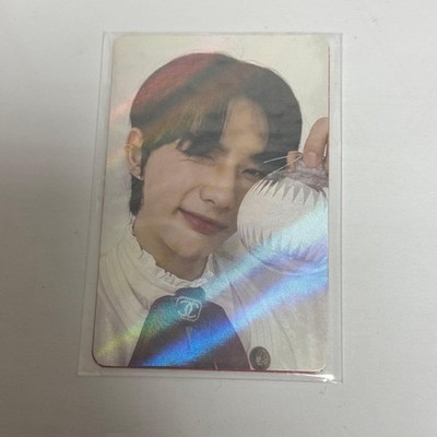 streuner hyunjin christmasevel aladdin trading card