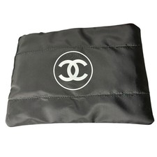 CHANEL Beaute VIP GWP Black CC Large Puffy Pouch Cosmetic Clutch Bag Authentic
