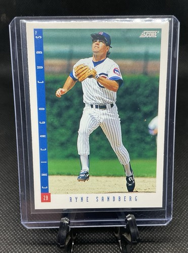 1993 Score #4 Ryne Sandberg - Chicago Cubs - Picture 3 of 3