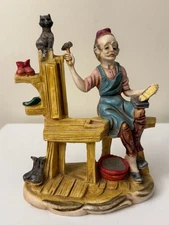 VTG Cobbler Shoe Maker & Cat Figurine Italy Roman Plastic Village Nativity