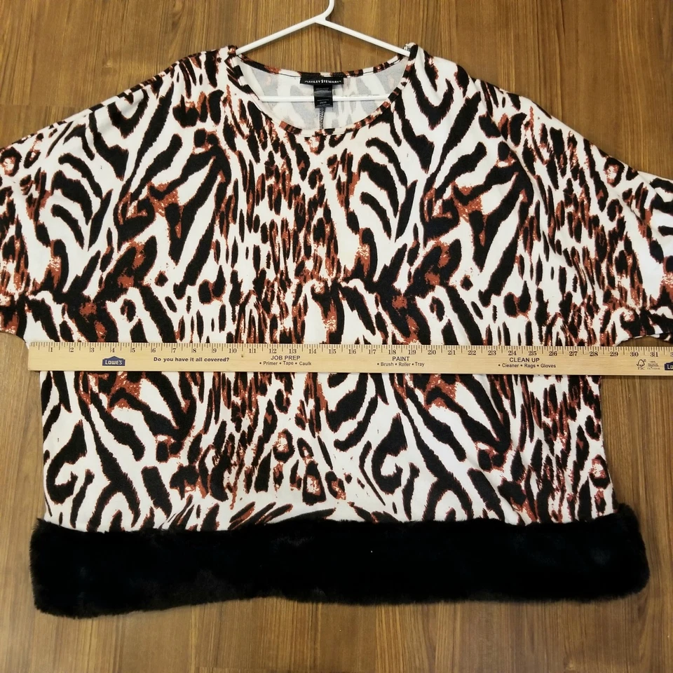 Suéter Ashley Stewart Para Mujer 26/28 Estampado Animal Negro Imitación Piel Borde Puños Dobladillo Foto 4 de 4