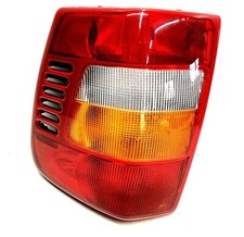 99 00 01 02 03 04 Jeep Grand Cherokee Right Passenger Side Tail Light
