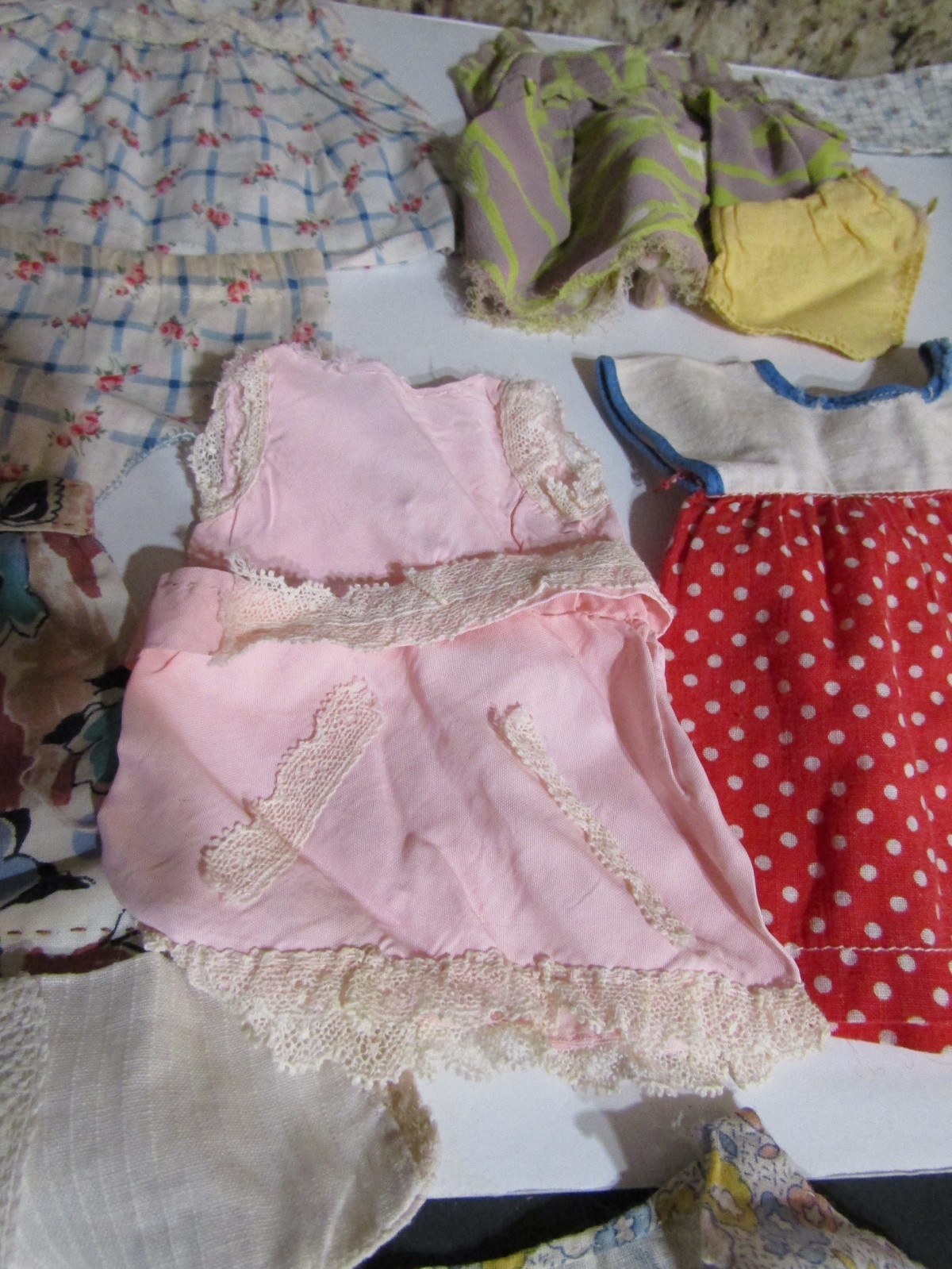 Foto 14 di 16