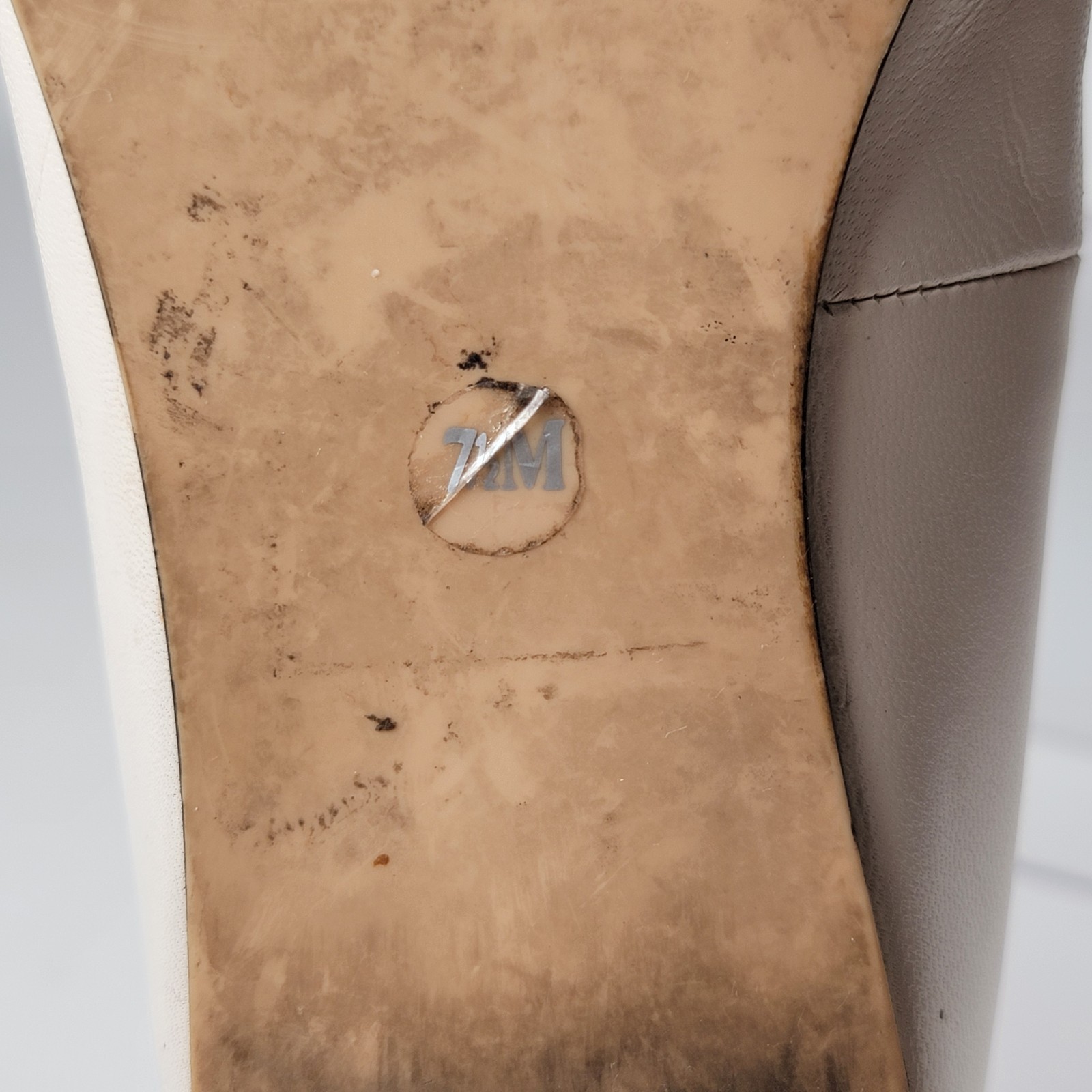 Calvin Klein Collection Women's 7.5 M Leather Ballet Flats  Biege thumbnail 9