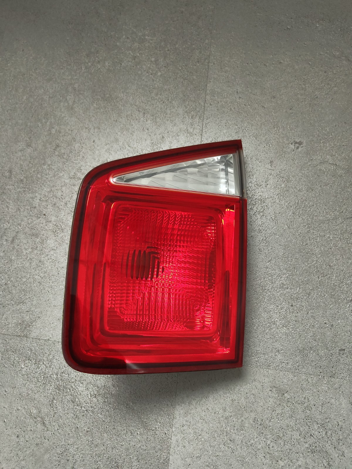 Original GM Rücklicht Innen Links Chevrolet ORLANDO J309 42334061 10-2012 Heck