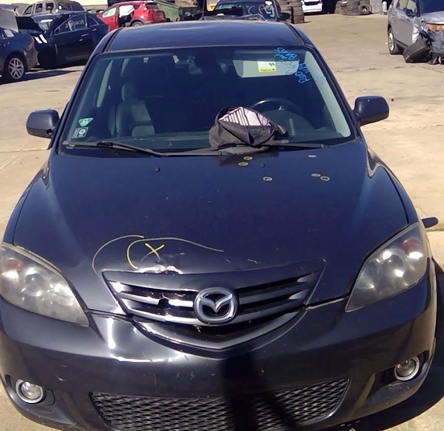 2005 Mazda 3 Front Driver Left LH Door Trim Panel in BR9 Black Foto 2 de 4