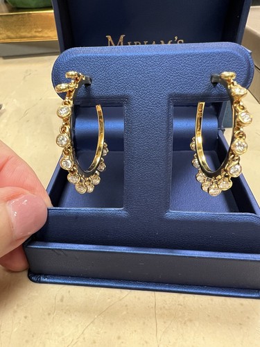 Assael 18k Yellow Hold And Diamond Hoops - Picture 4 of 5
