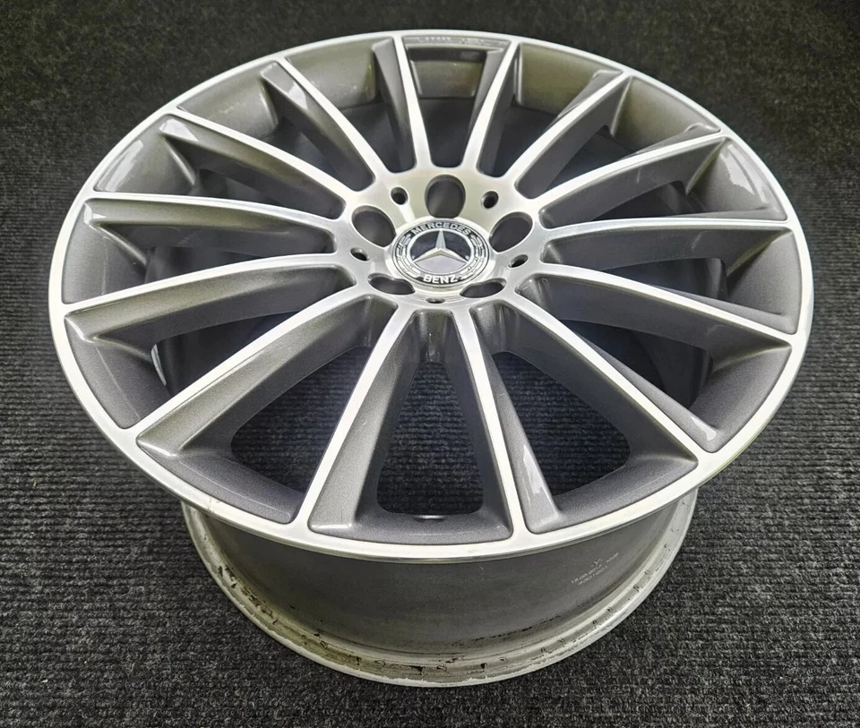 Mercedes Benz CLS400 CLS550 SL400 Factory OEM 19" x9.5" Rear Wheel 2015-2020 Rim - Image 2 of 4