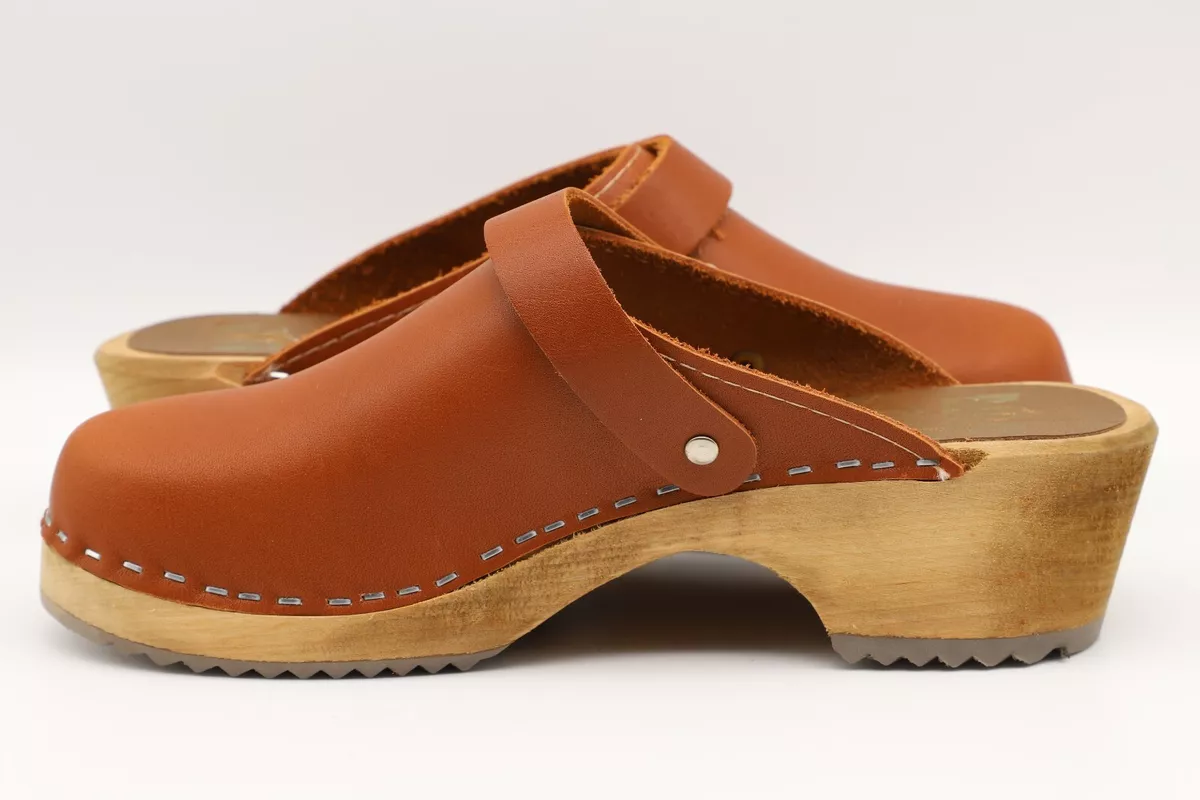 MIA Women s Alma Clog 5.5 Brown